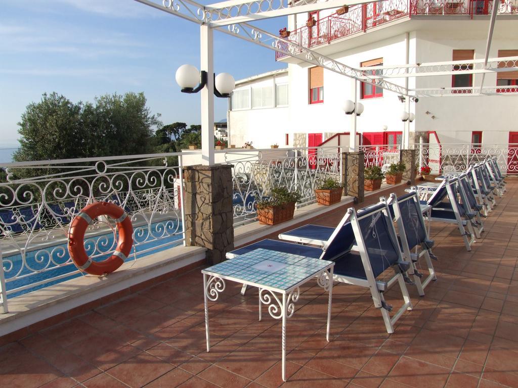 Hotel Dania Sorrent Exterior foto